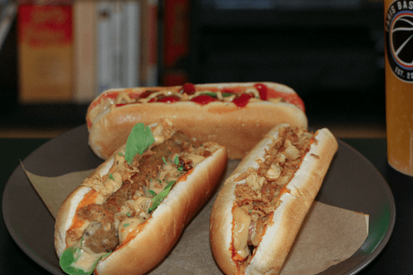 Suivez votre match comme à Carpentier avec notre recette de Hot-Dog !